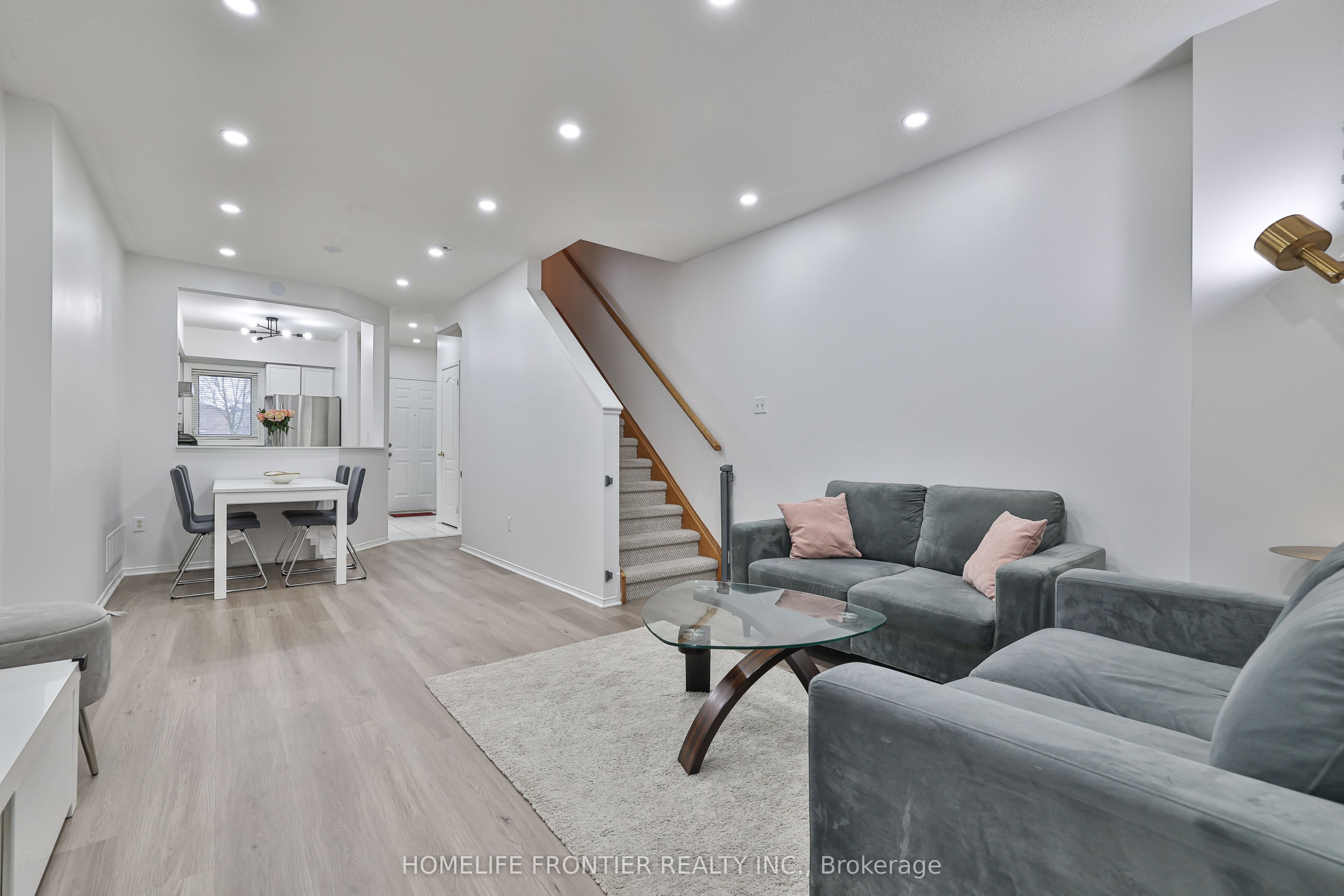 735 New Westminster Drive, #93