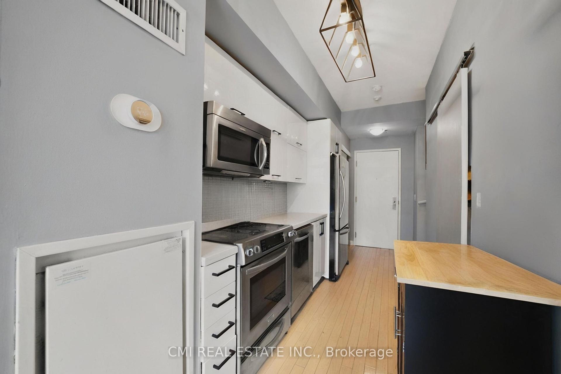 1 Bedroom Condo at 21 Nelson, Toronto For sale