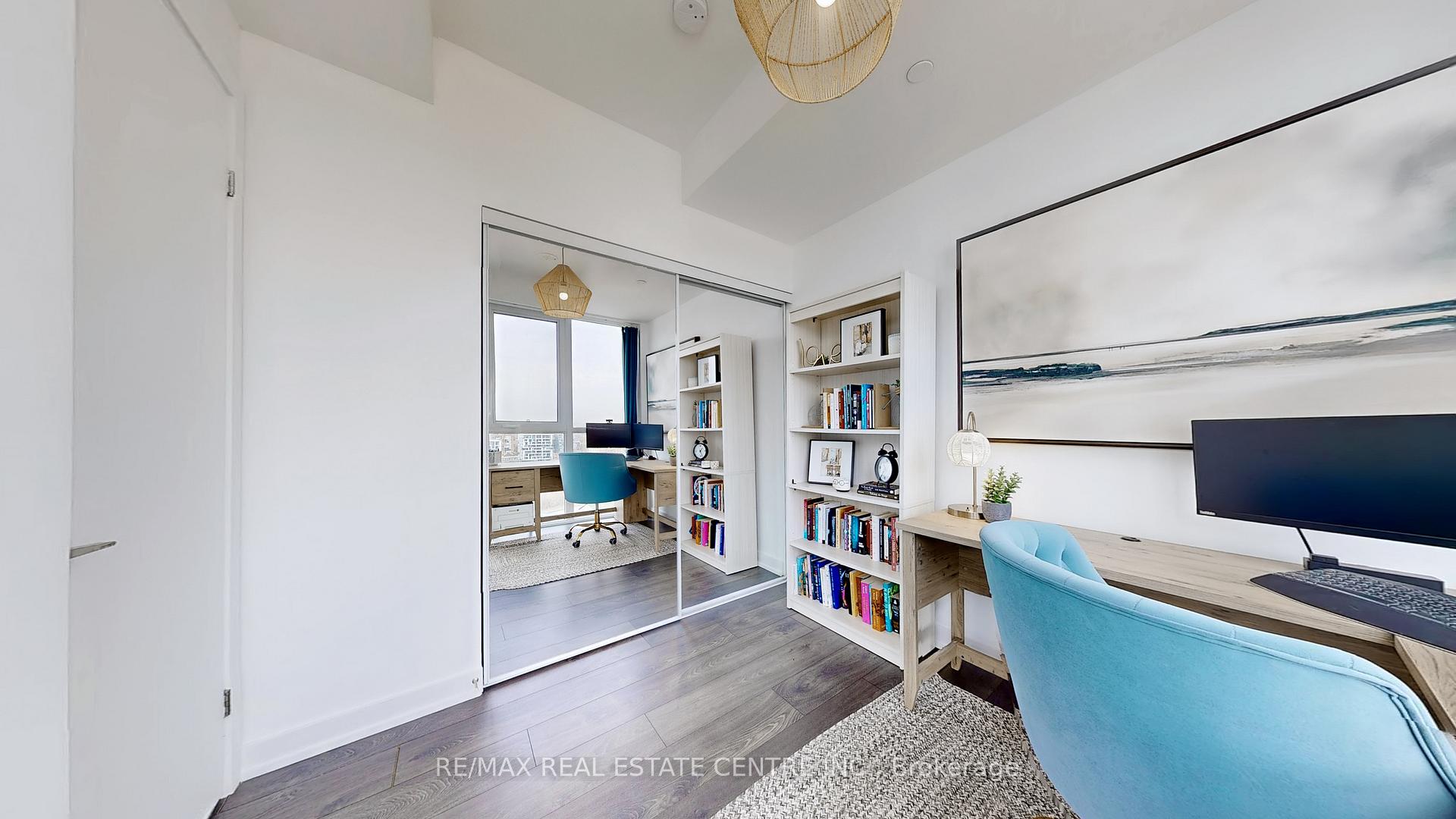 2 Bedrooms Condo at 38 Iannuzzi,  Toronto For sale