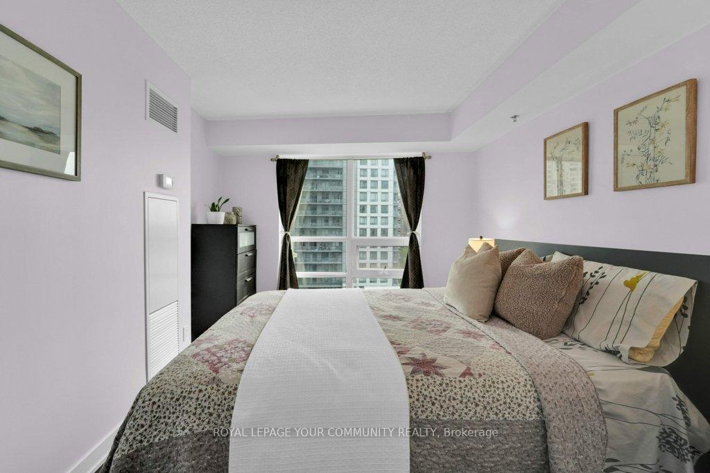 2 Bedrooms Condo at 185 Bonis, Toronto For sale