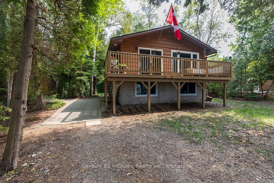 24 Miramichi Bay Road, Saugeen Shores, ON N0H 2C6
