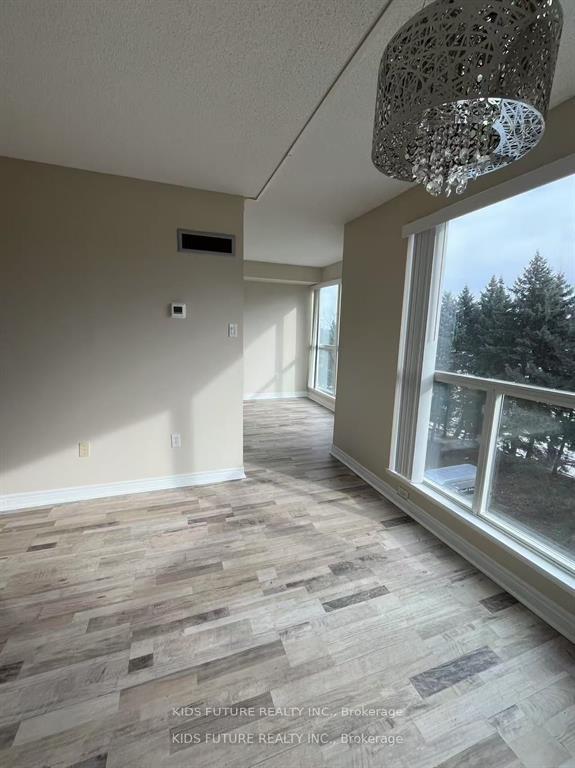 2 Bedrooms Condo at 2177 Burnhamthorpe,  Mississauga For sale