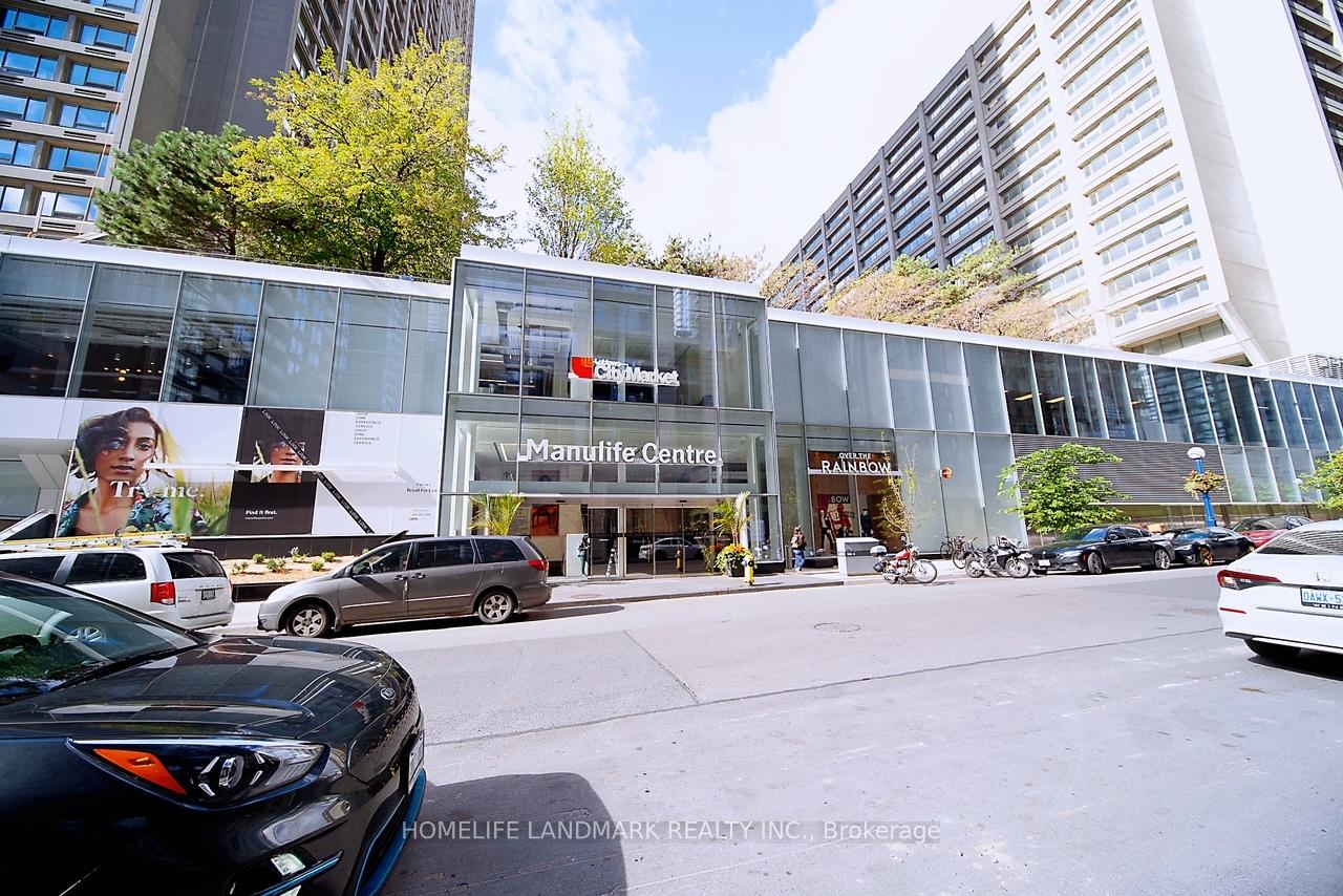 2 Bedrooms Condo at 21 Balmuto,  Toronto For sale