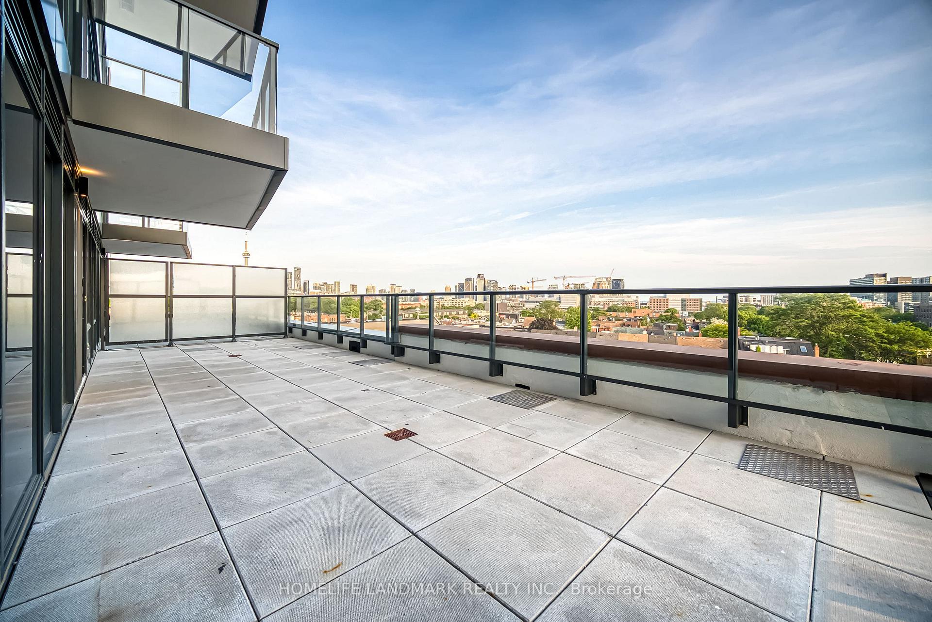 2 Bedrooms Condo at 1200 Dundas, Toronto For sale