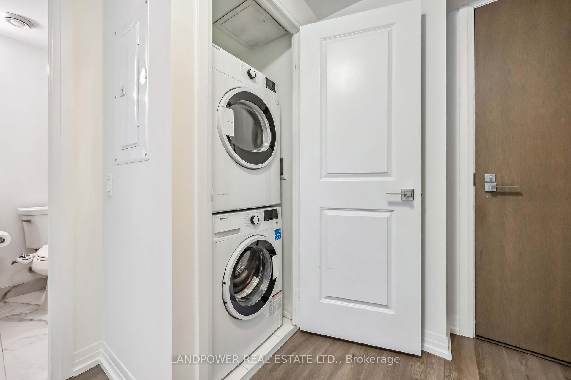 2 Bedrooms Condo at 251 Jarvis, Toronto For sale