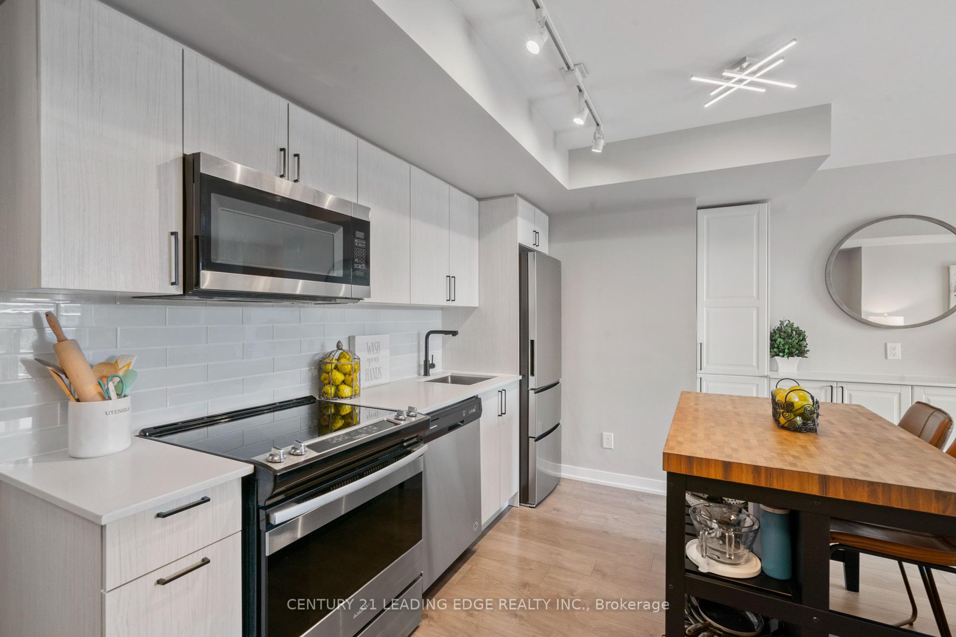 2 Bedrooms Condo at 1401 O’Connor, Toronto For sale