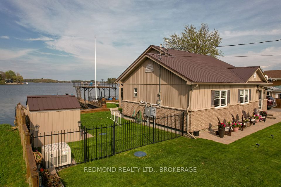 356 HOWE ISLAND FERRY Road, Gananoque, ON K7G 2V5
