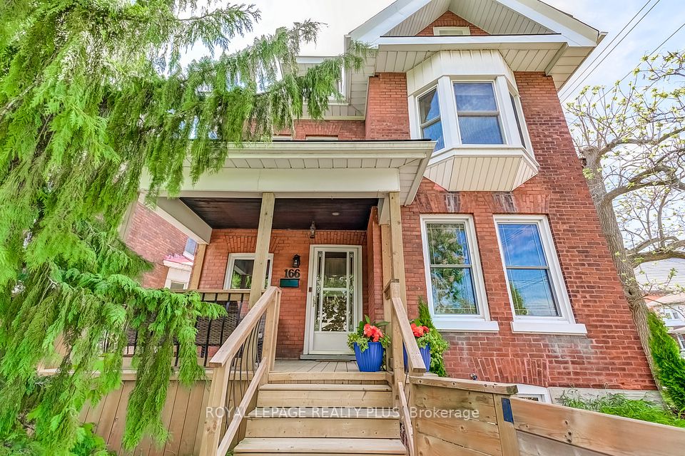 166 William Street, Brant, ON N3T 3L3
