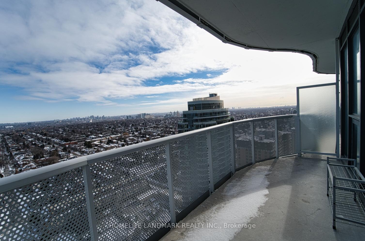 2 Bedrooms Condo at 15 HOLMES,  Toronto For sale