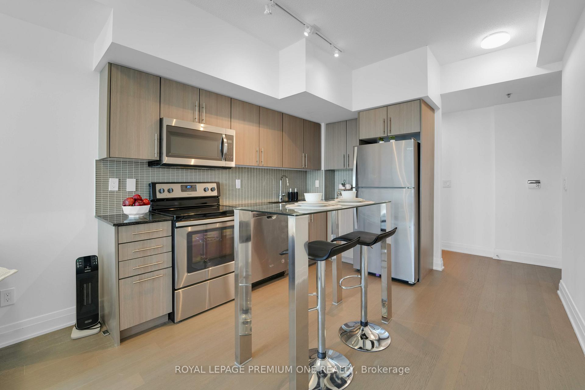 1 Bedroom Condo at 55 Speers, Oakville For sale