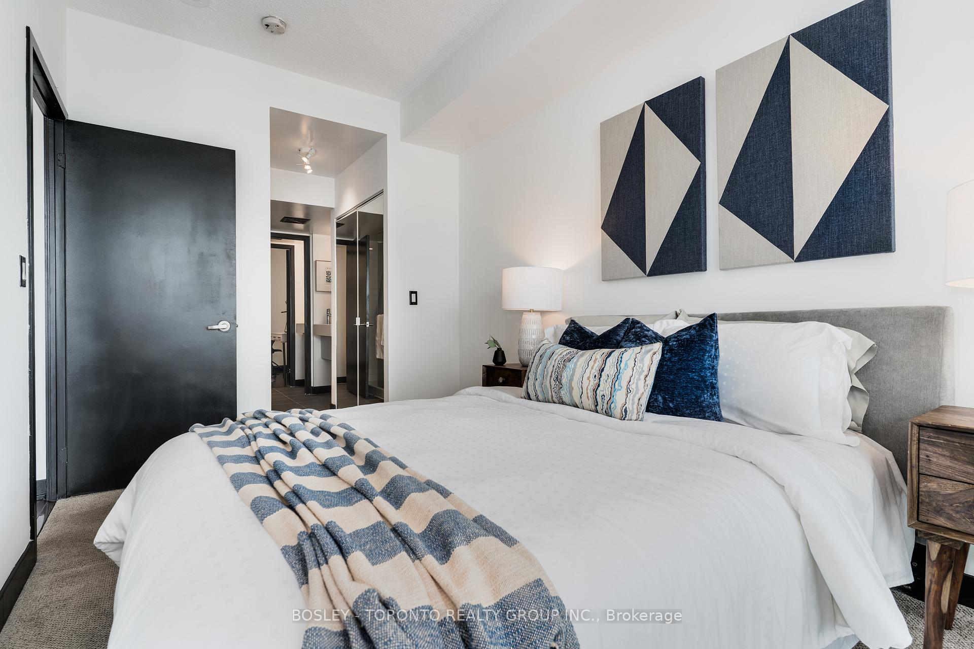 2 Bedrooms Condo at 38 Dan Leckie, Toronto For sale