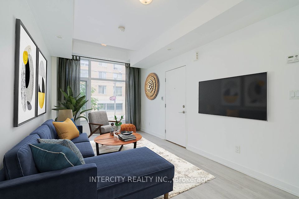 #5 - 1321 Gerrard Street, Toronto, ON M4L 1Y8
