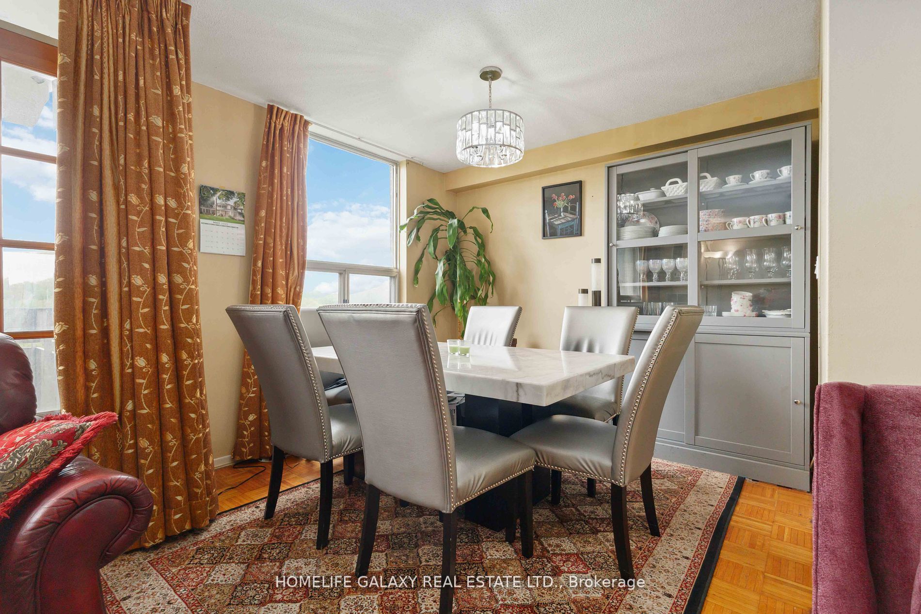 20 Edgecliff Golfway, #616