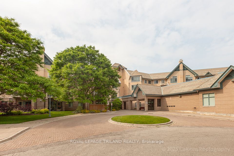 #127 - 511 GAINSBOROUGH Road, London North, ON N6G 4Z5
