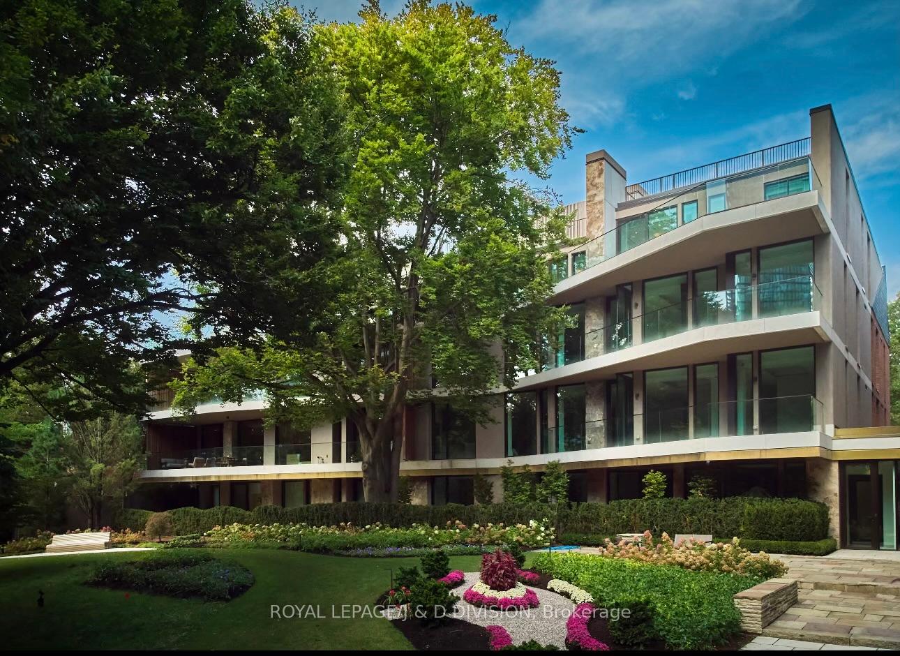 2 Bedrooms Condo at 7 Dale,  Toronto For sale