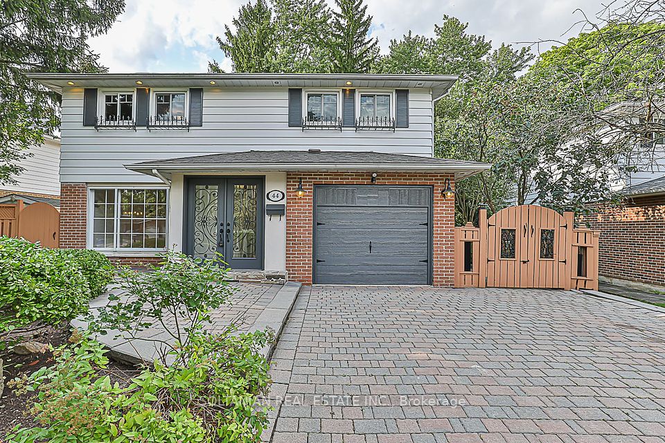 44 Royal Orchard