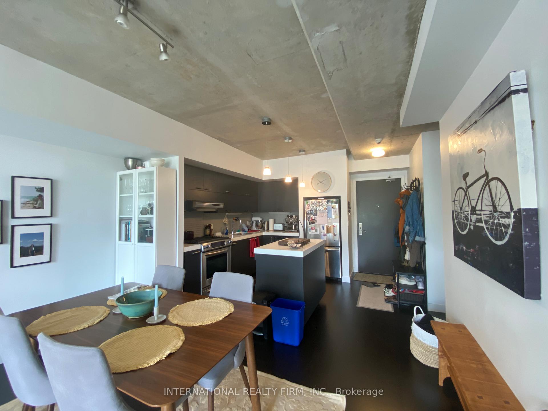 2 Bedrooms Condo at 55 Stewart, Toronto For sale
