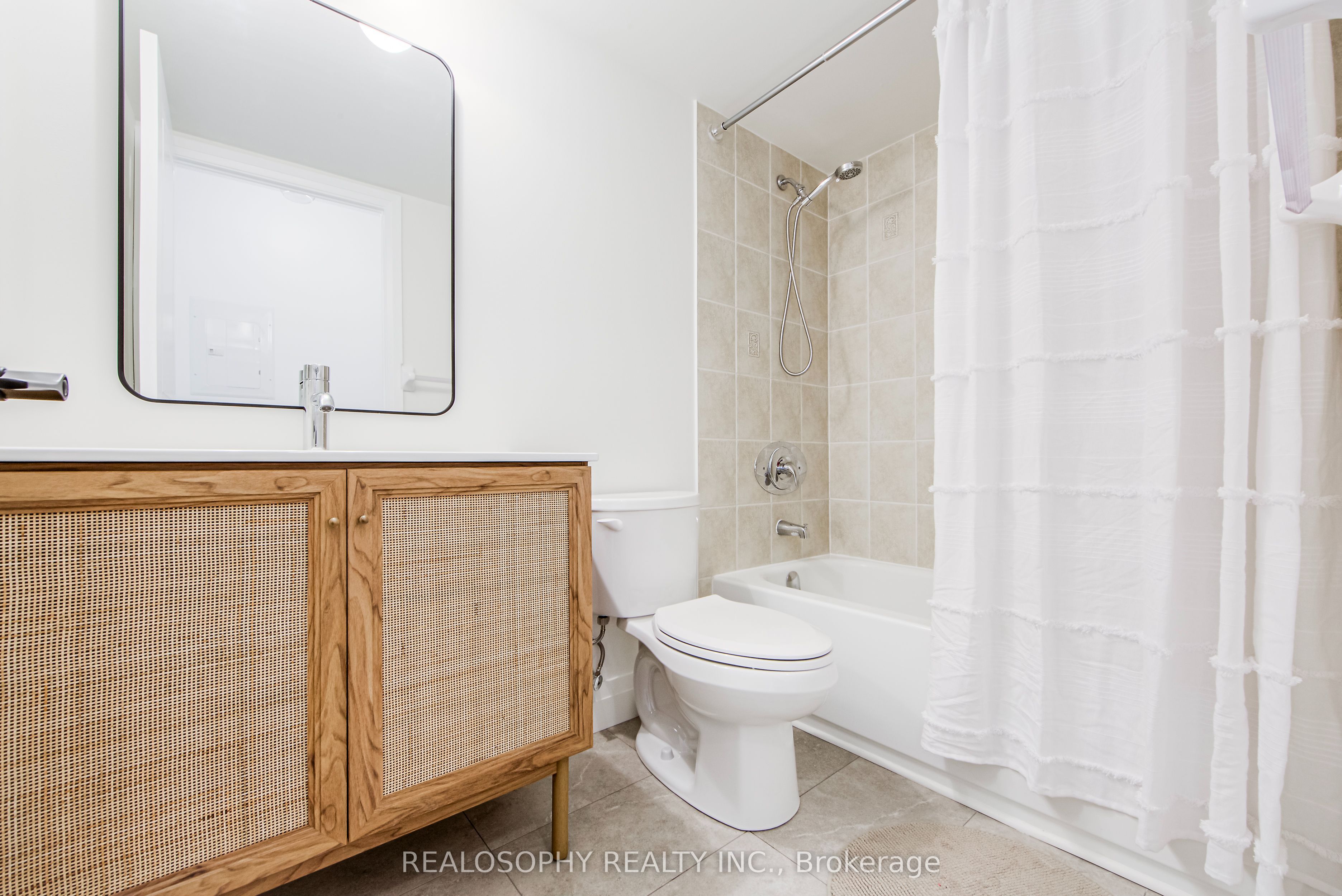 3650 Kingston Road, #805
