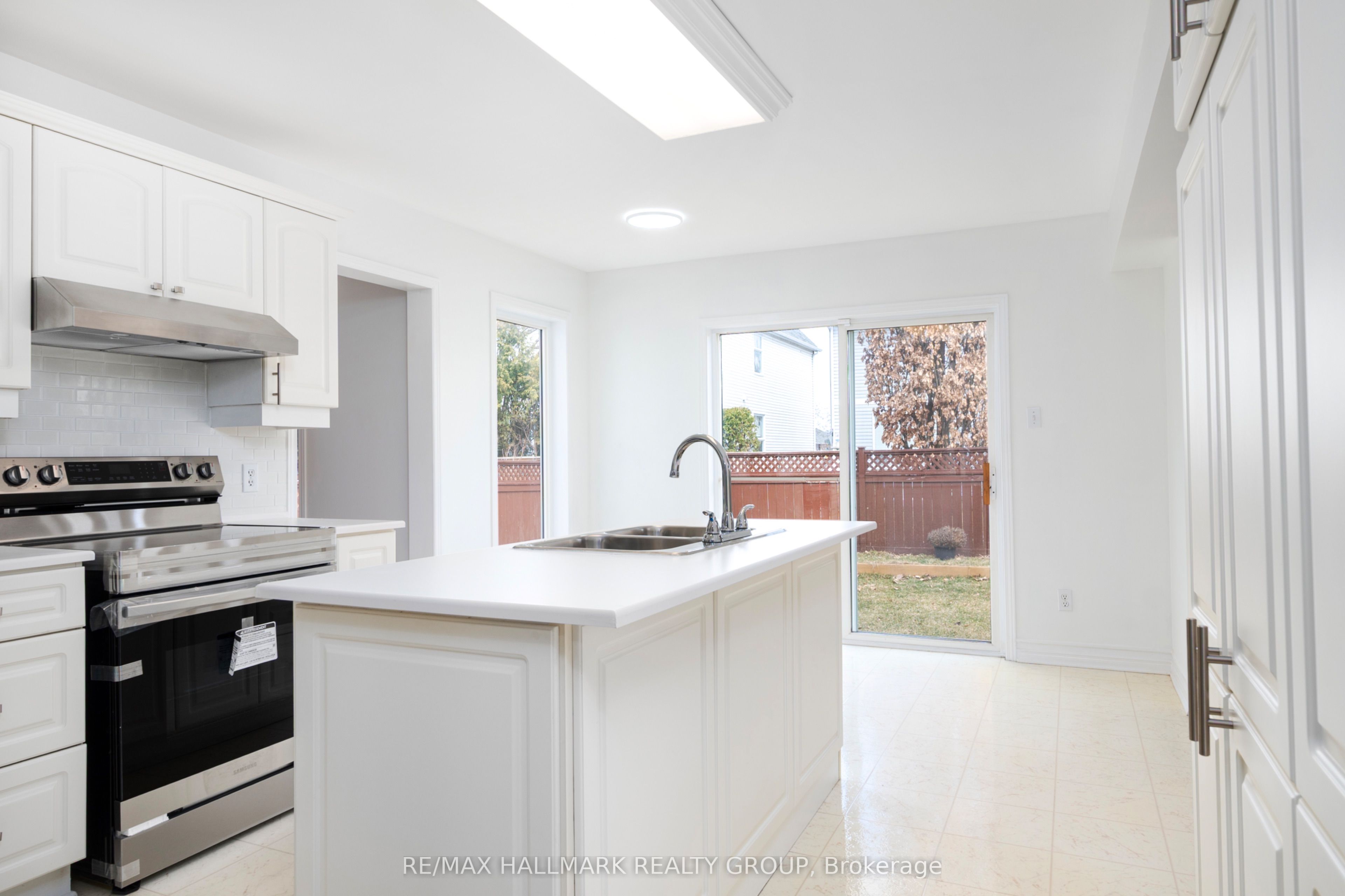 1401 MONTRESOR Way