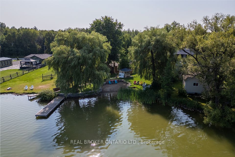 526 View Lake