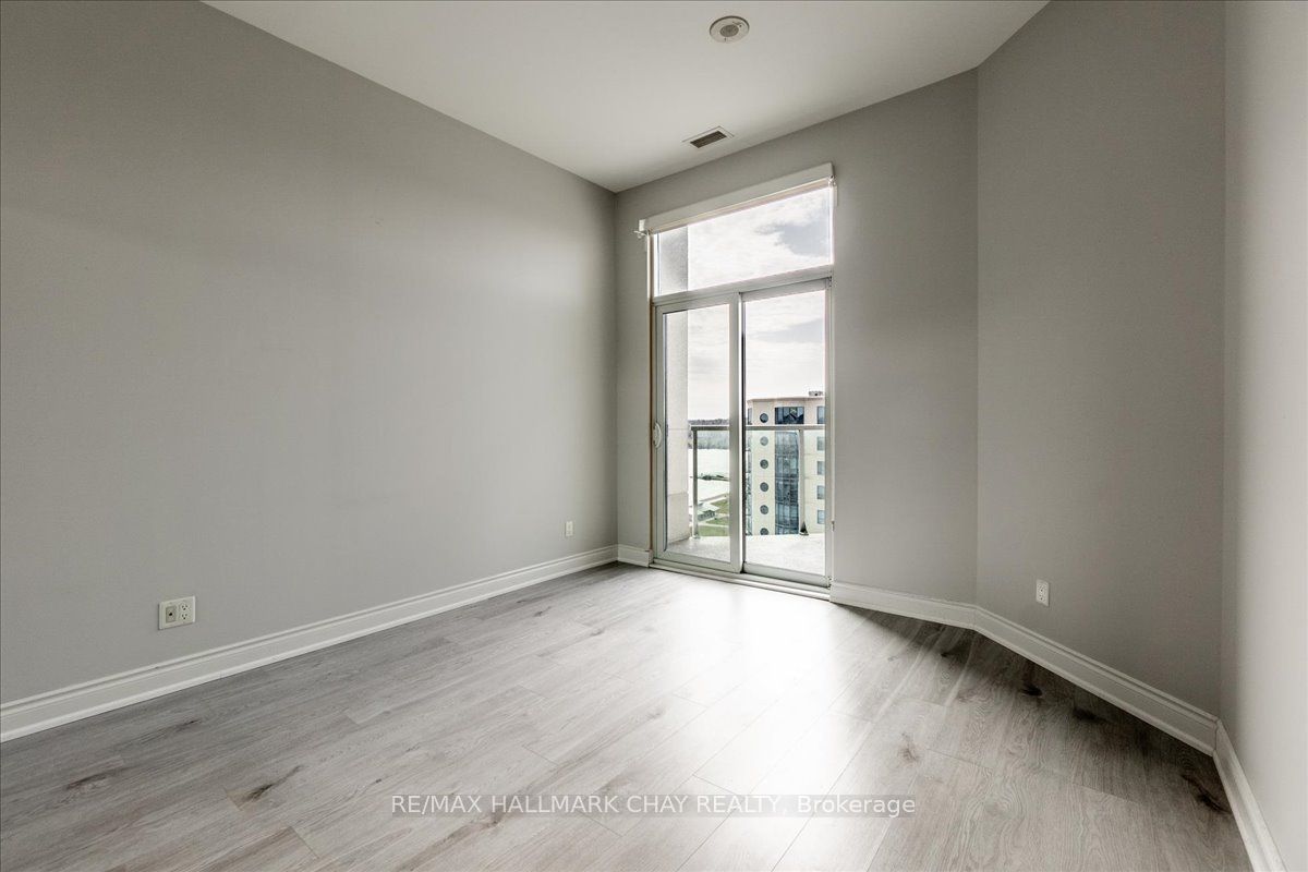 33 Ellen Street, #PH-09
