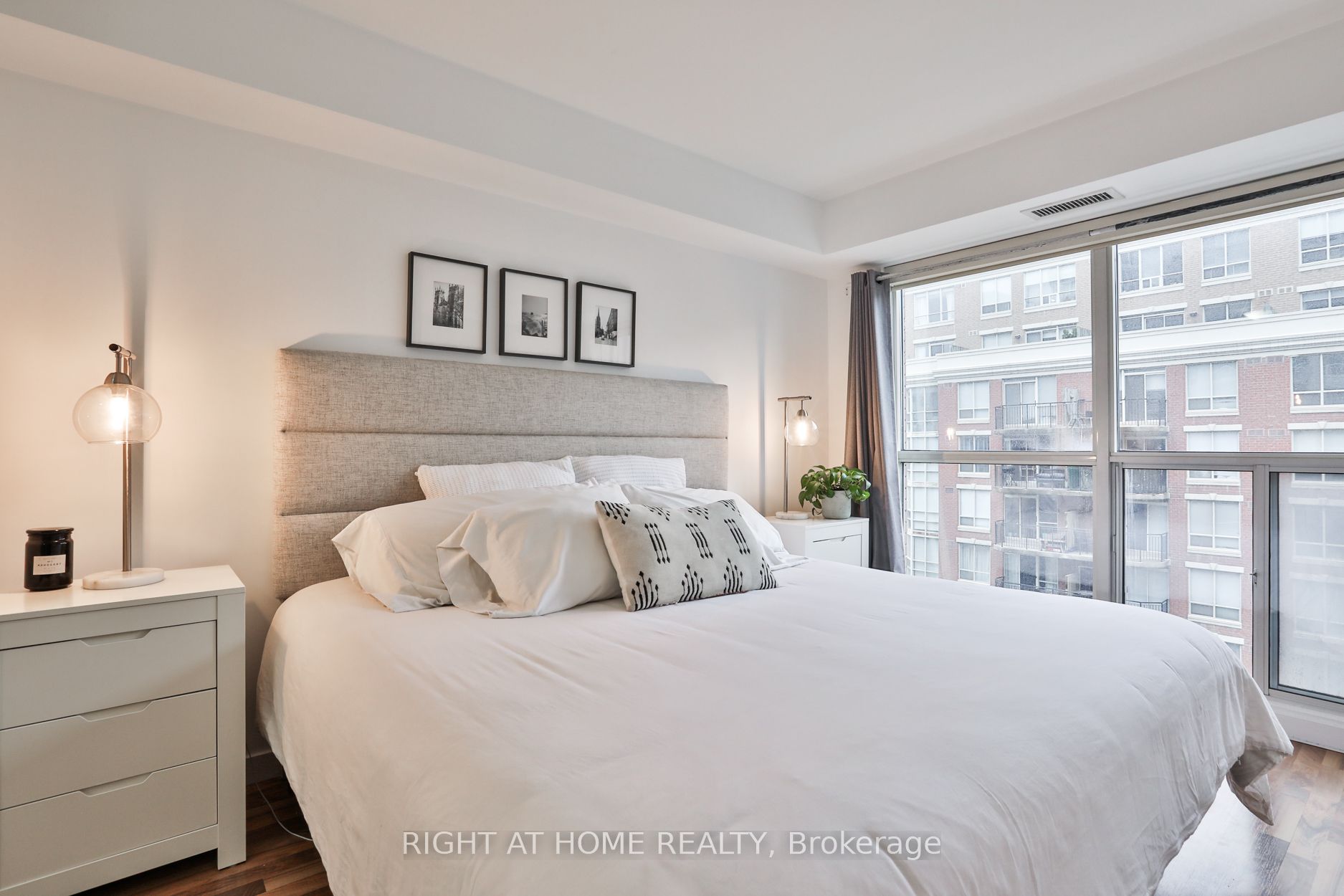 1005 King Street W, #613