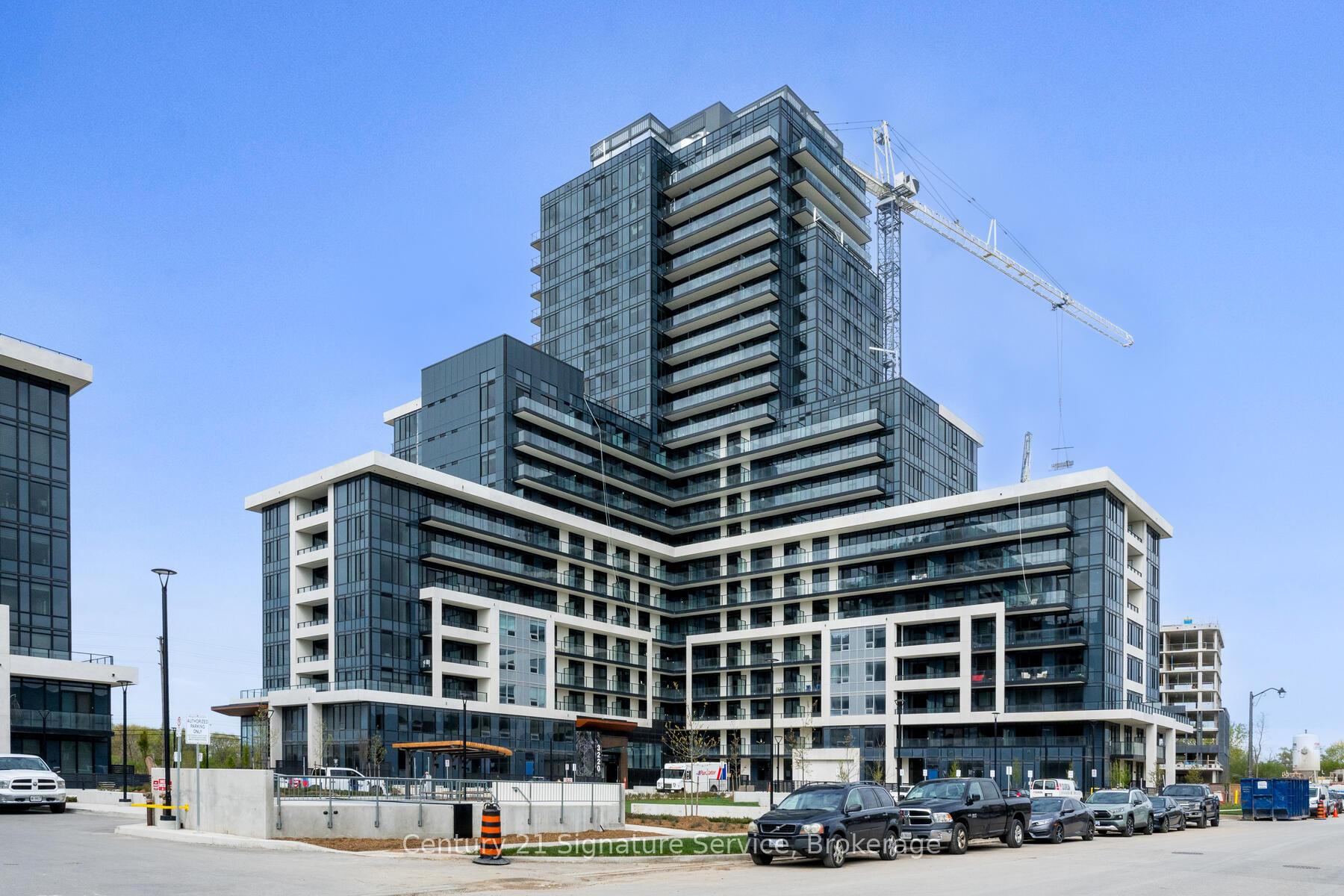 2 Bedrooms Condo at 3220 William Coltson, Oakville For sale
