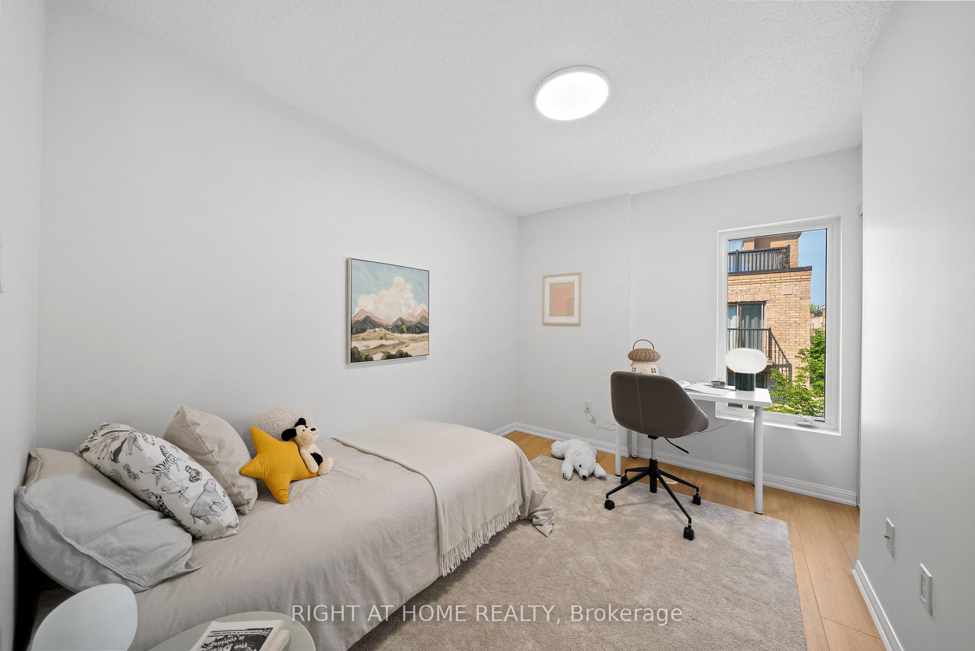 3 Bedrooms Condo at 11 Foundry, Toronto For sale
