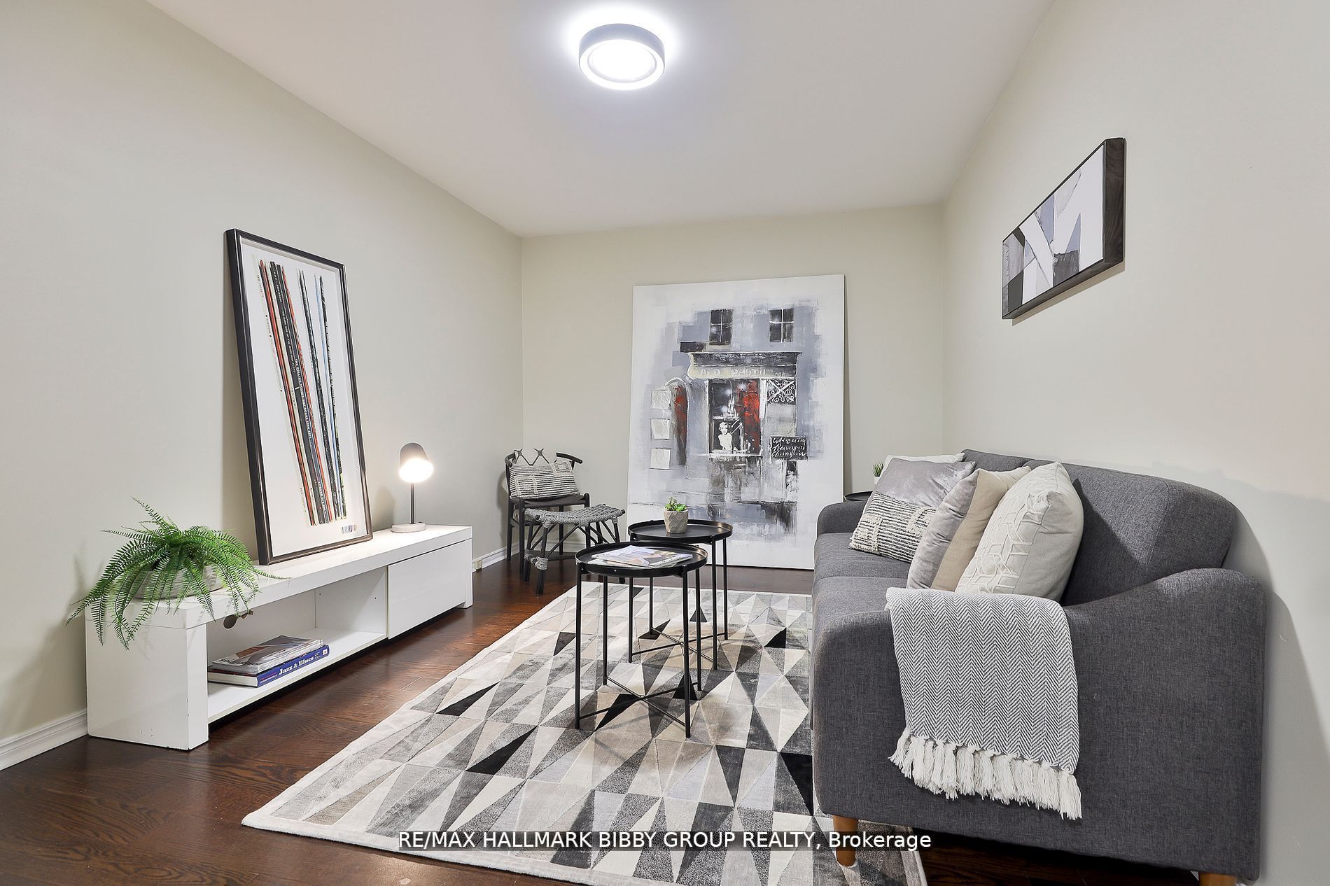 160 Frederick Street, #803