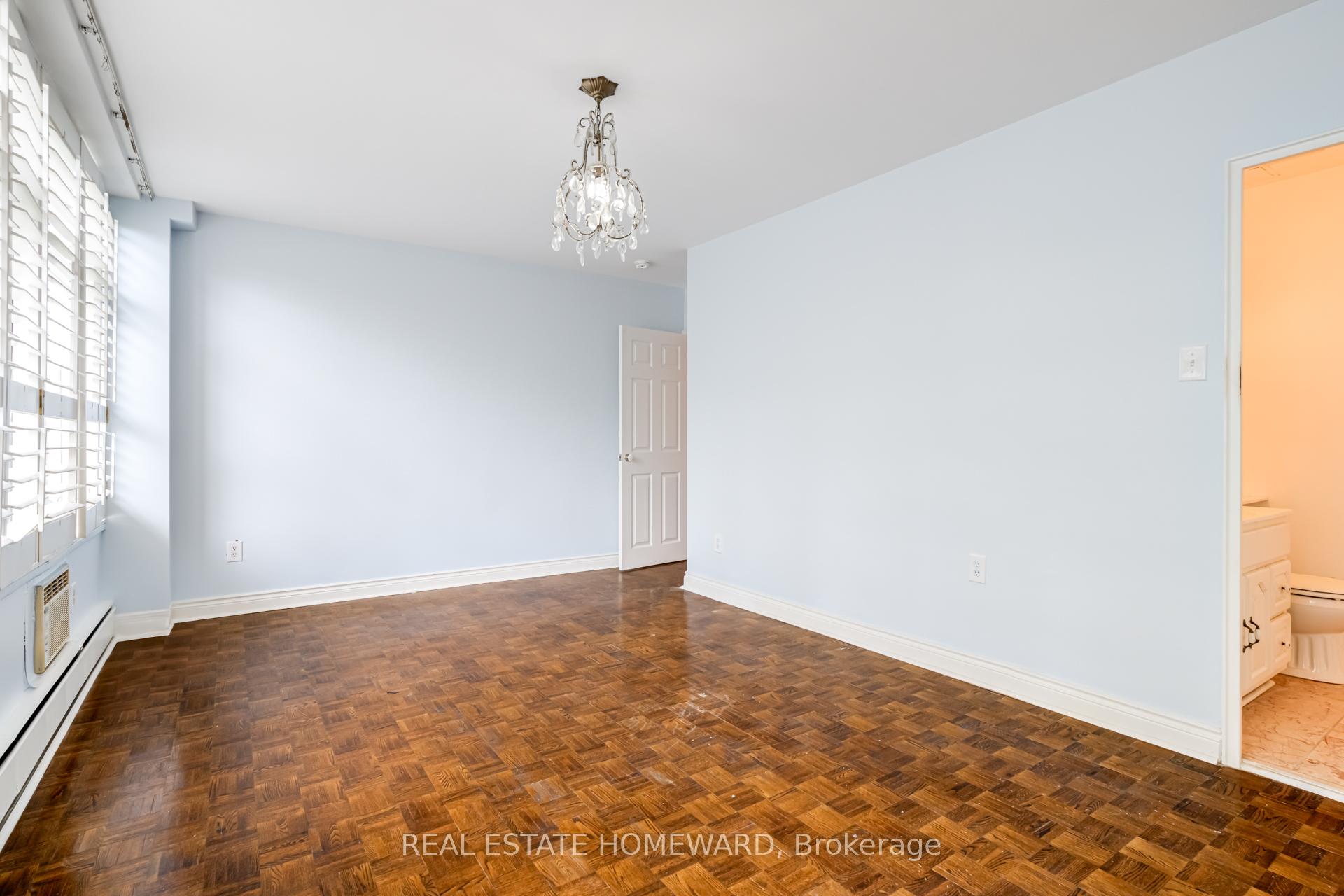 2 Bedrooms Co-op at 581 Avenue, Toronto For sale