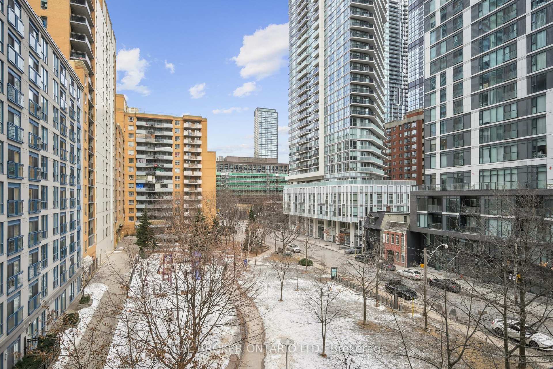 1 Bedroom Condo at 76 Shuter,  Toronto For sale