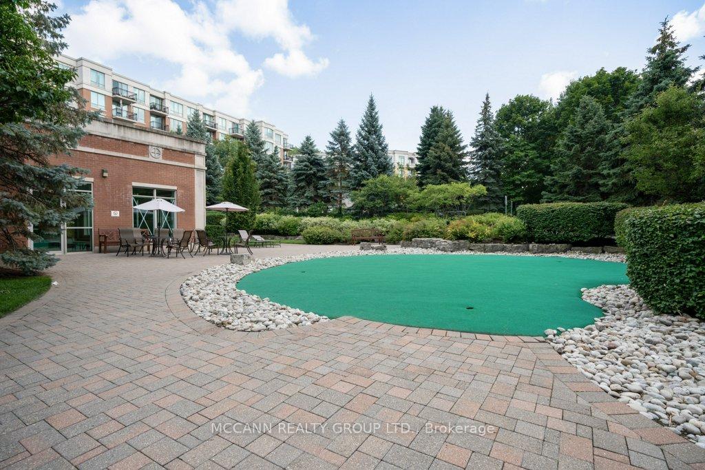 2 Bedrooms Condo at 18 William Carson, Toronto For sale