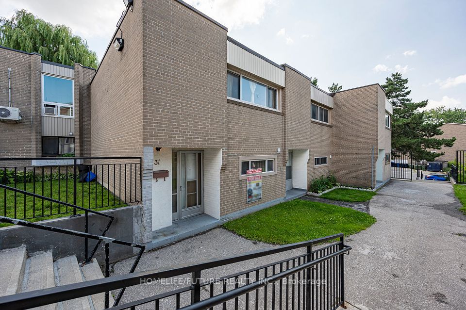 #31 - 21 London Green Court, Toronto, ON M3N 1K3