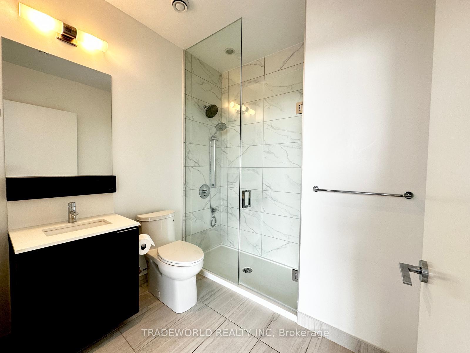 3 Bedrooms Condo at 898 Portage, Vaughan For sale