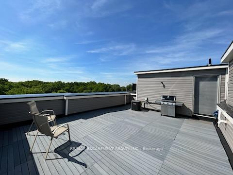 2 Bedrooms Condo at 383 Dundas,  Hamilton For sale