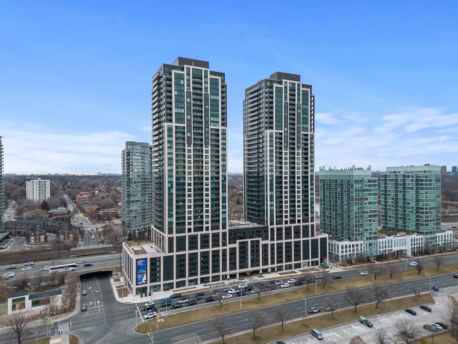 1928 Lakeshore Boulevard 4203