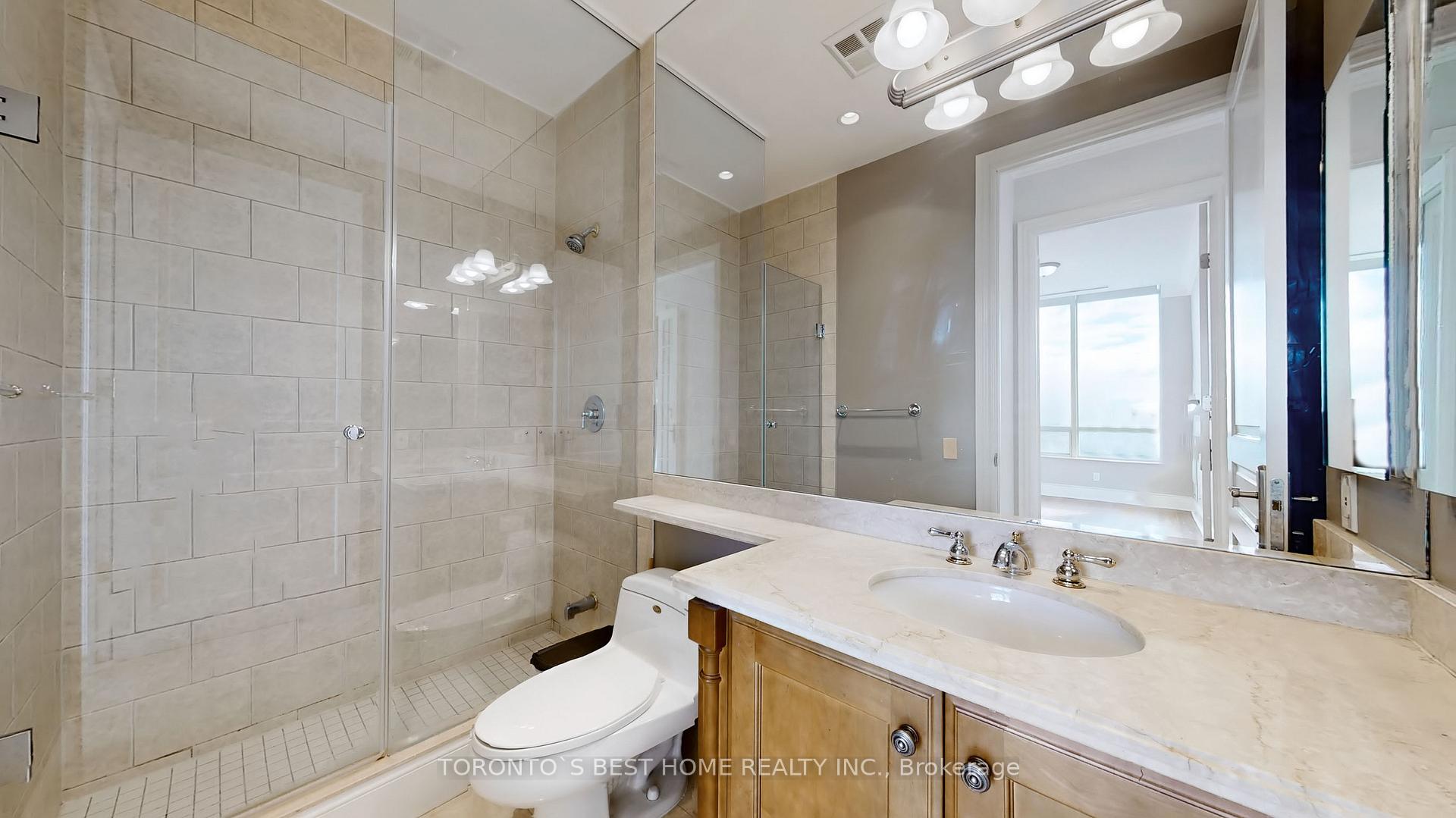 3 Bedrooms Condo at 80 Harrison Garden,  Toronto For sale