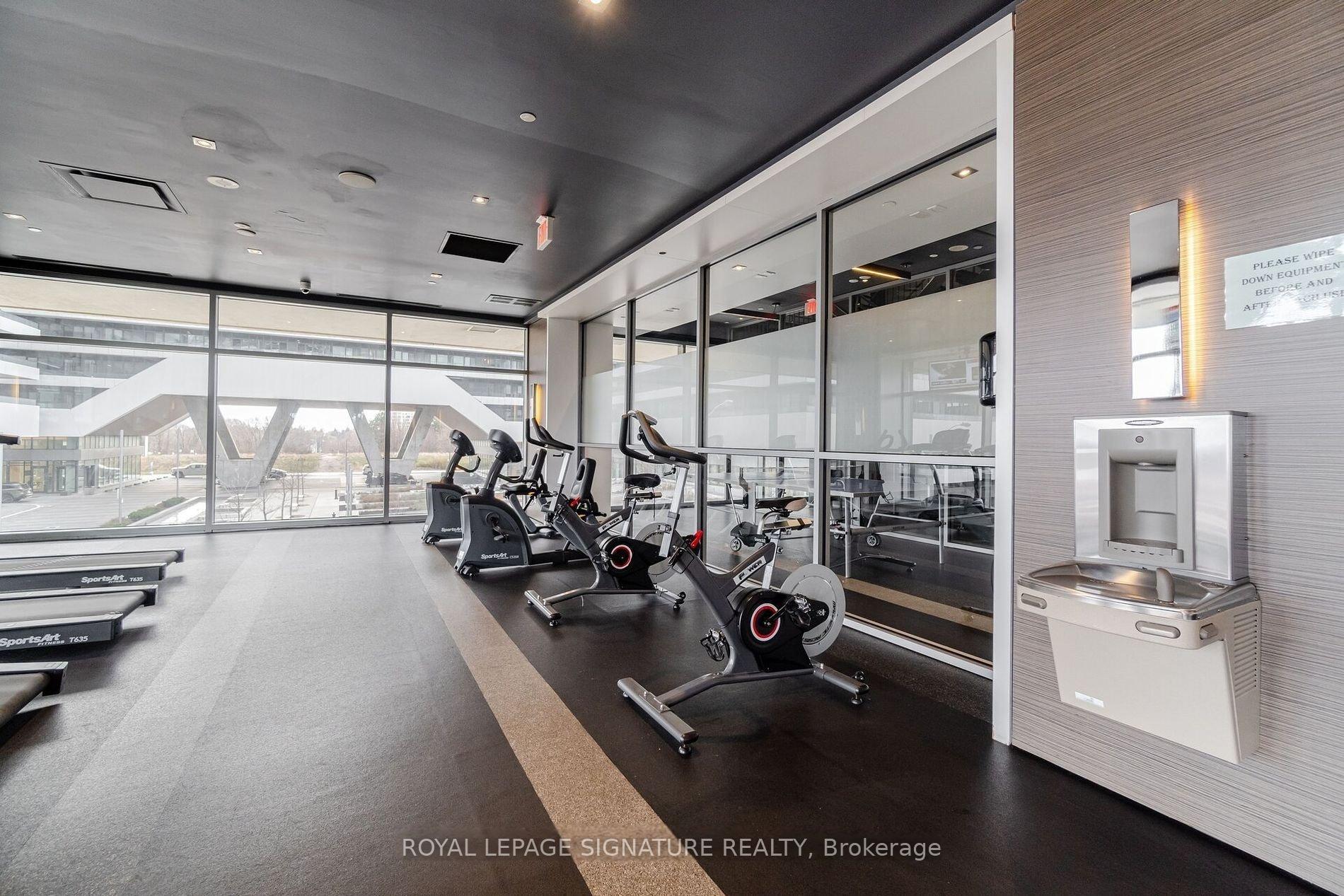 2 Bedrooms Condo at 33 Shore Breeze, Toronto For sale