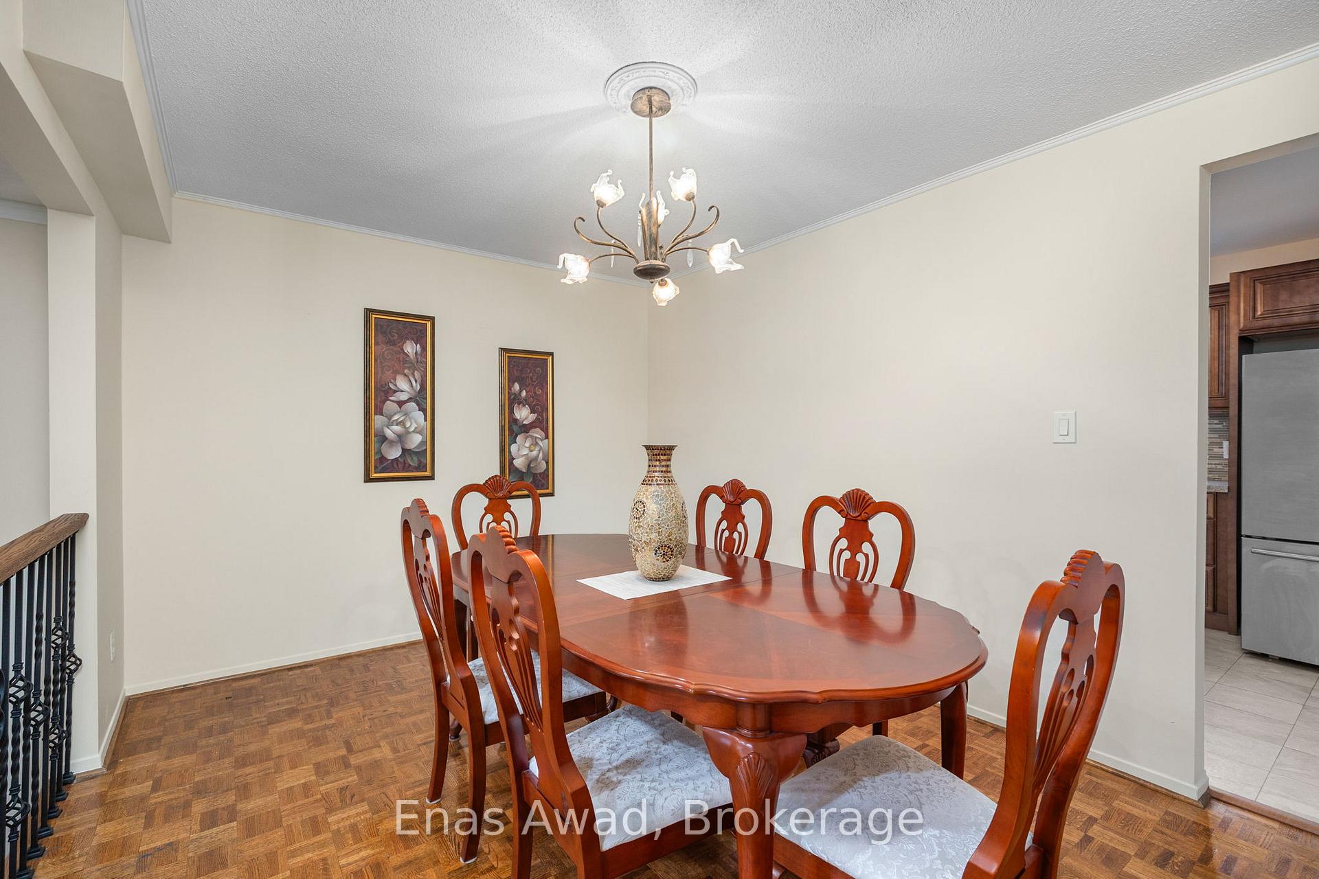 3 Bedrooms Condo at 74 Black Hawk, Toronto For sale