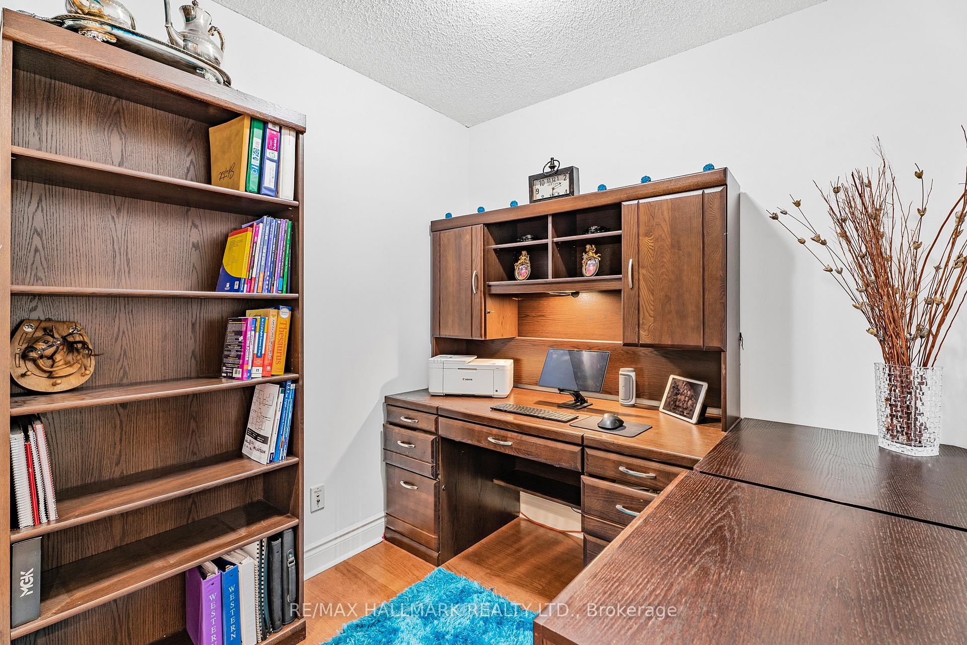 3 Bedrooms Condo at 5 Northtown, Toronto For sale