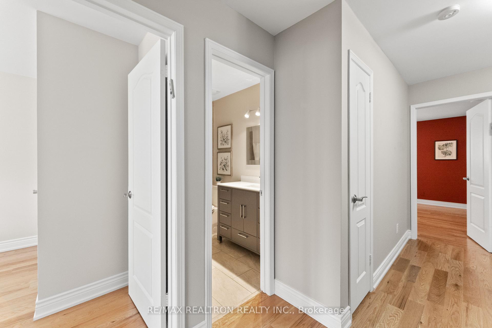 4 Bedrooms Condo at 316 Torresdale, Toronto For sale