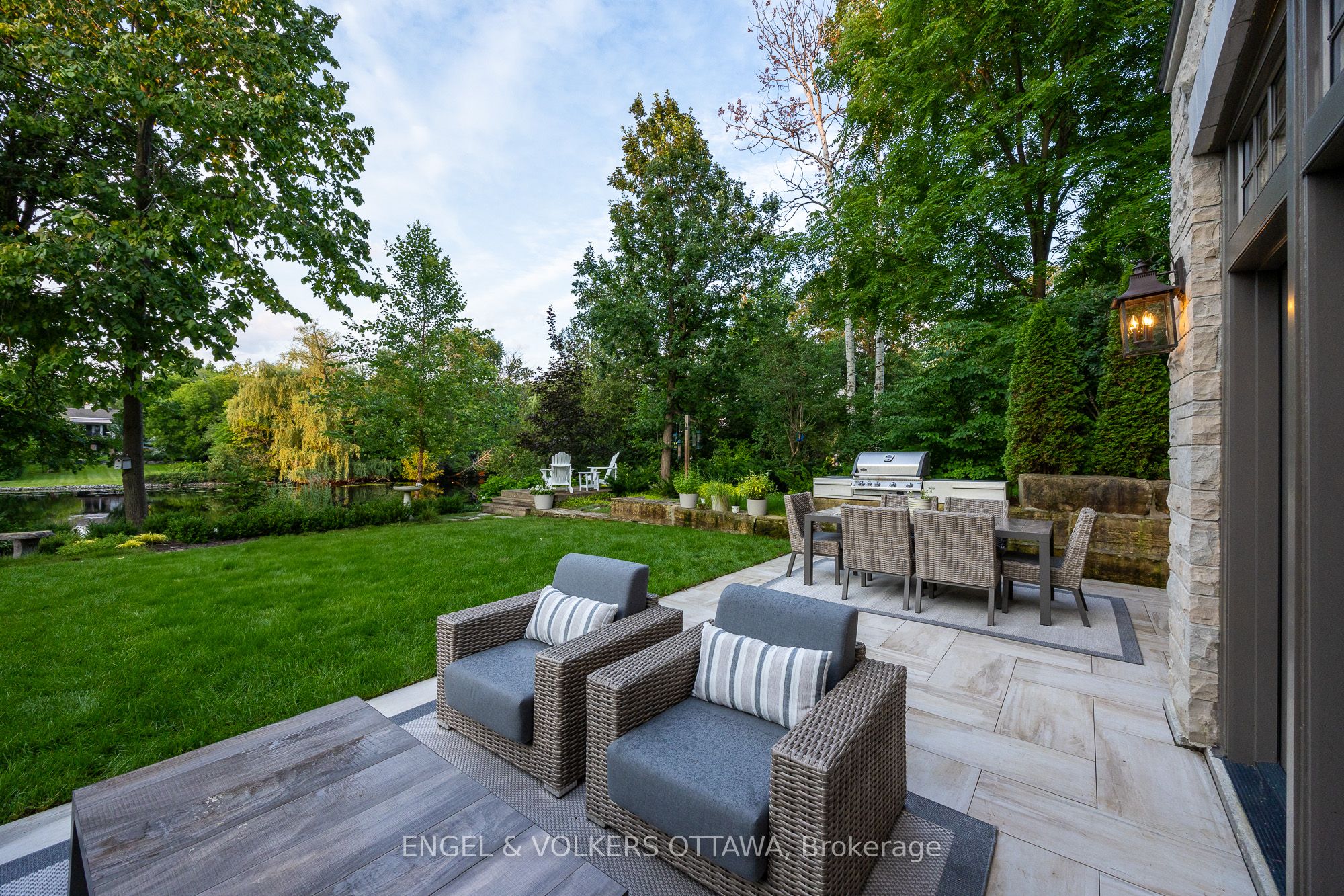 5651 HERWIG Place, Manotick - Kars - Rideau Twp and Area 8004 - Manotick South to Roger Stevens