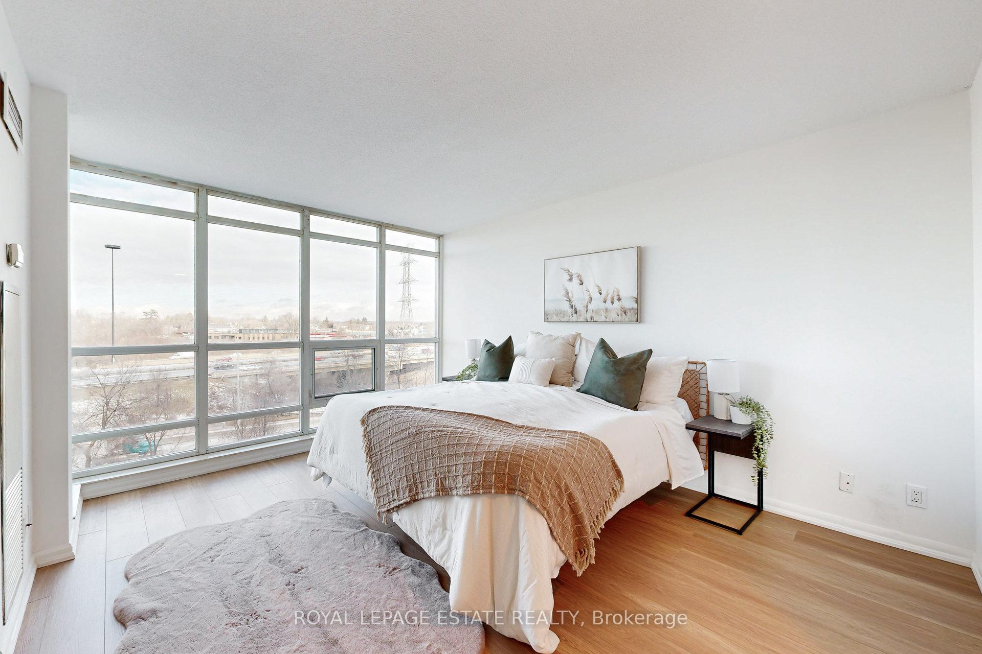 2 Bedrooms Condo at 185 Legion,  Toronto For sale