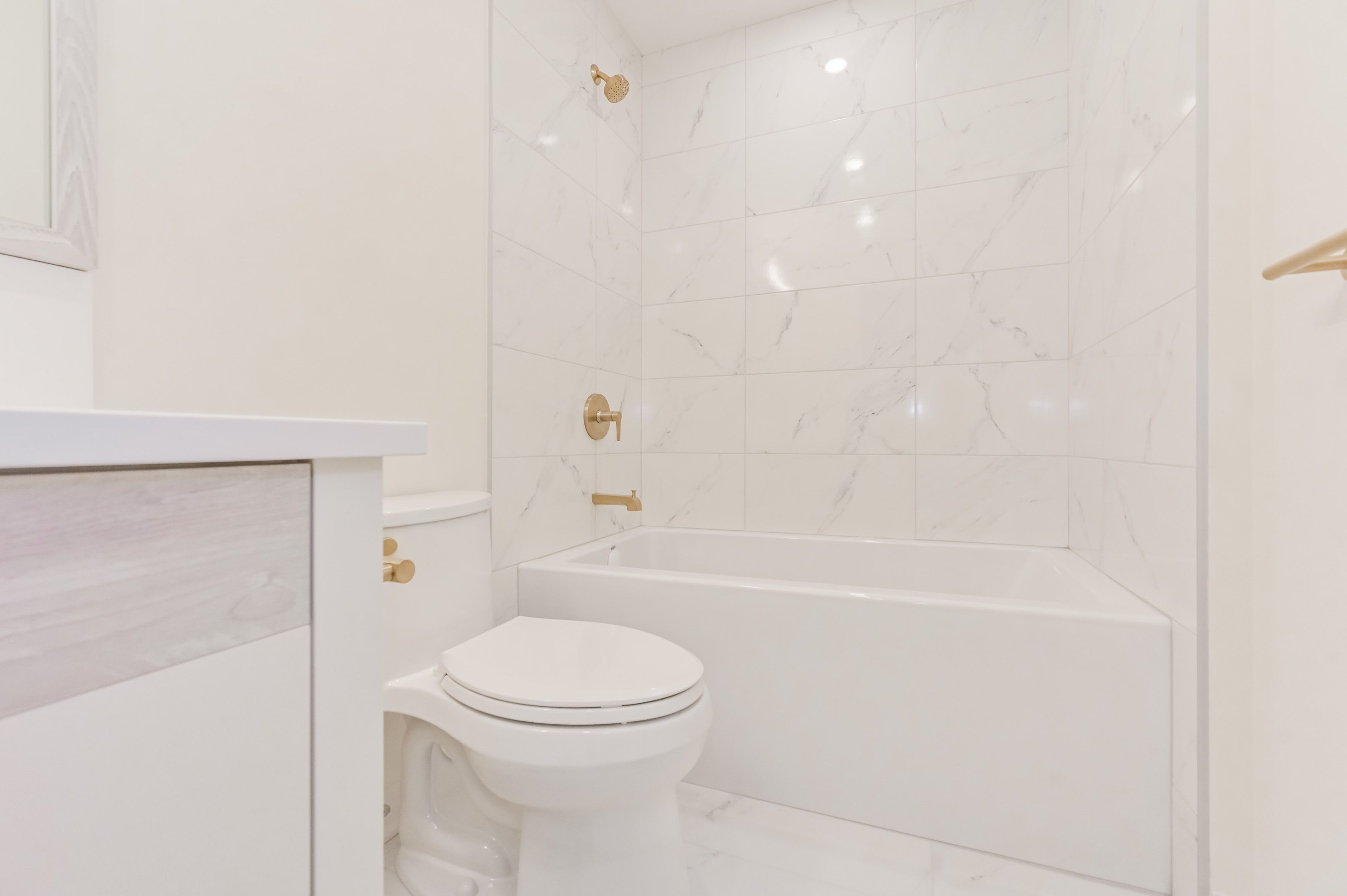 6523 Wellington 7 Road 402