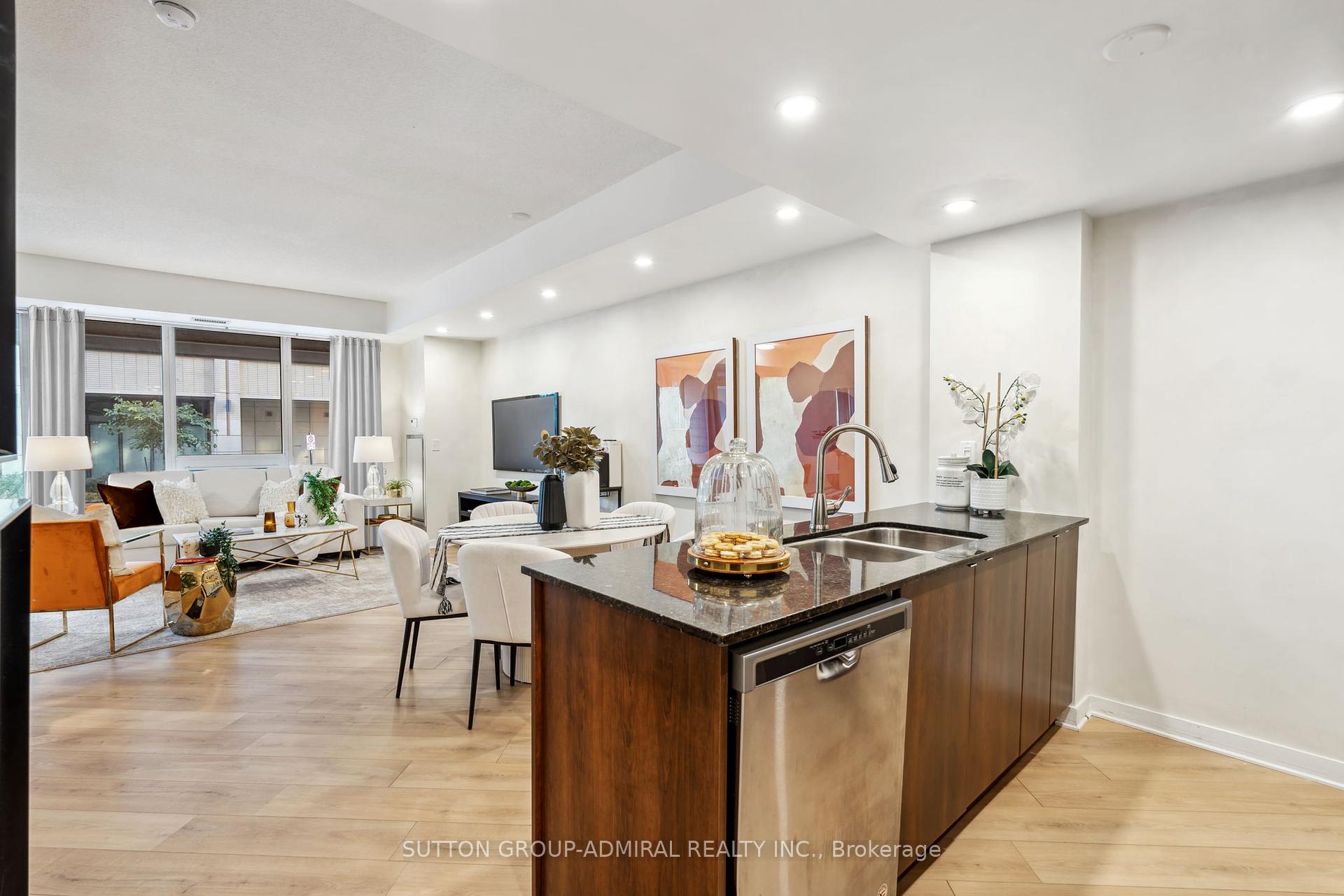 2 Bedrooms Condo at 55 East Liberty,  Toronto For sale
