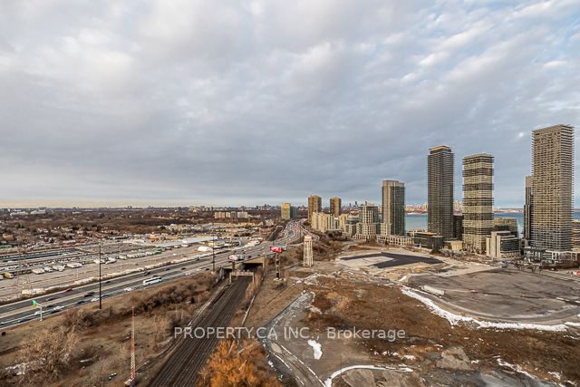 90 Park Lawn Road, #2811
