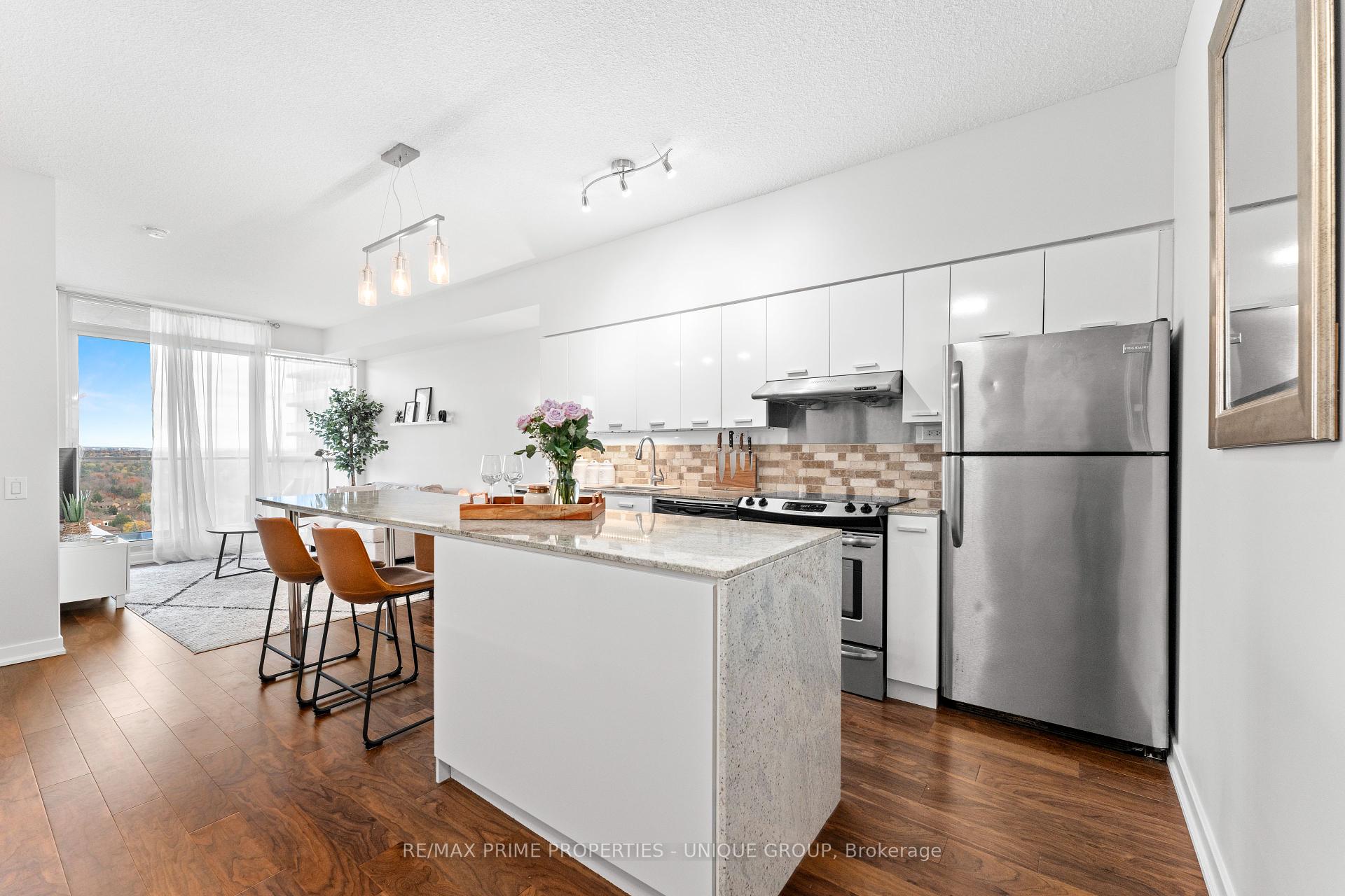 1 Bedroom Condo at 29 Singer, Toronto For sale