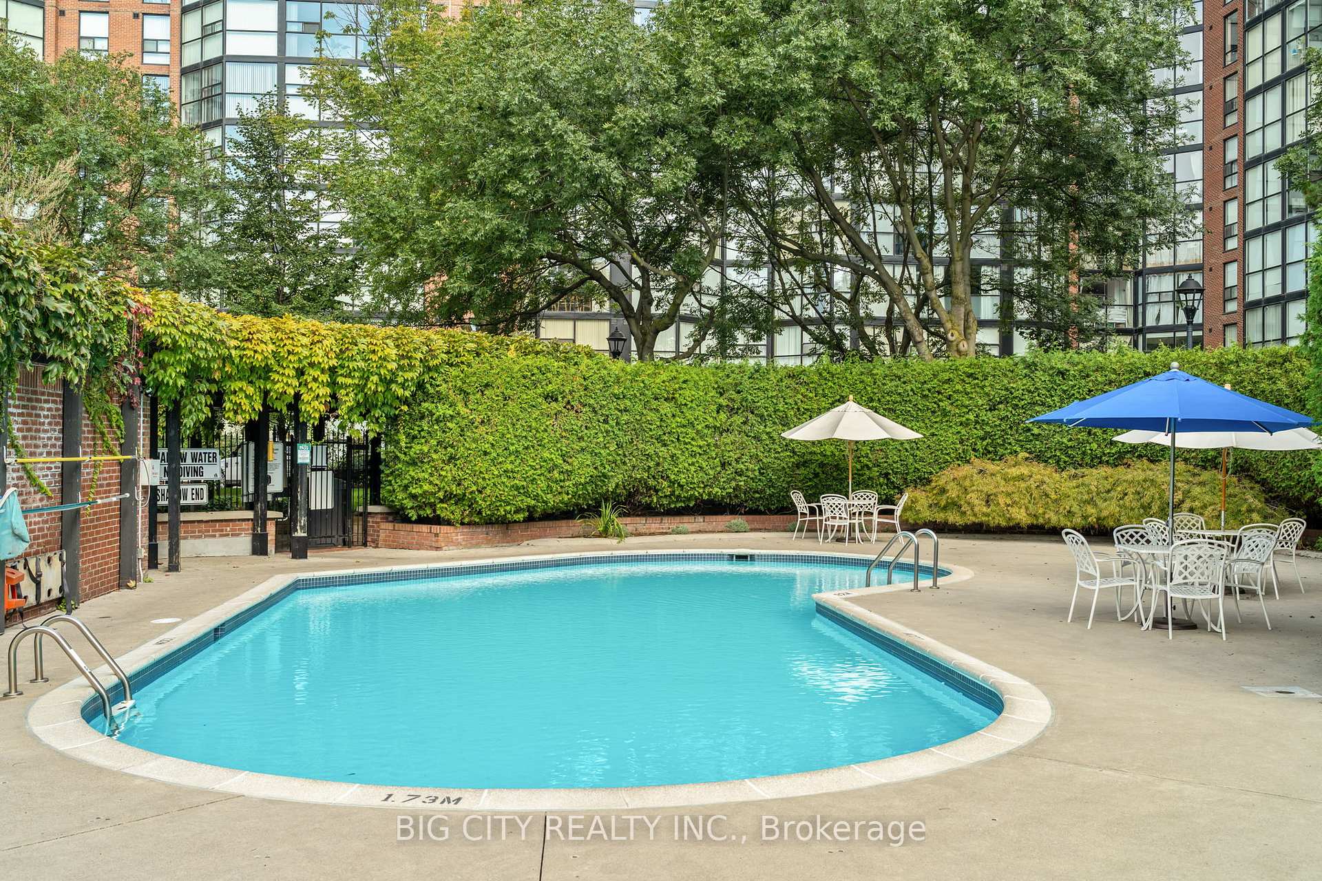 1 Bedroom Condo at 570 Wellington, Toronto For sale