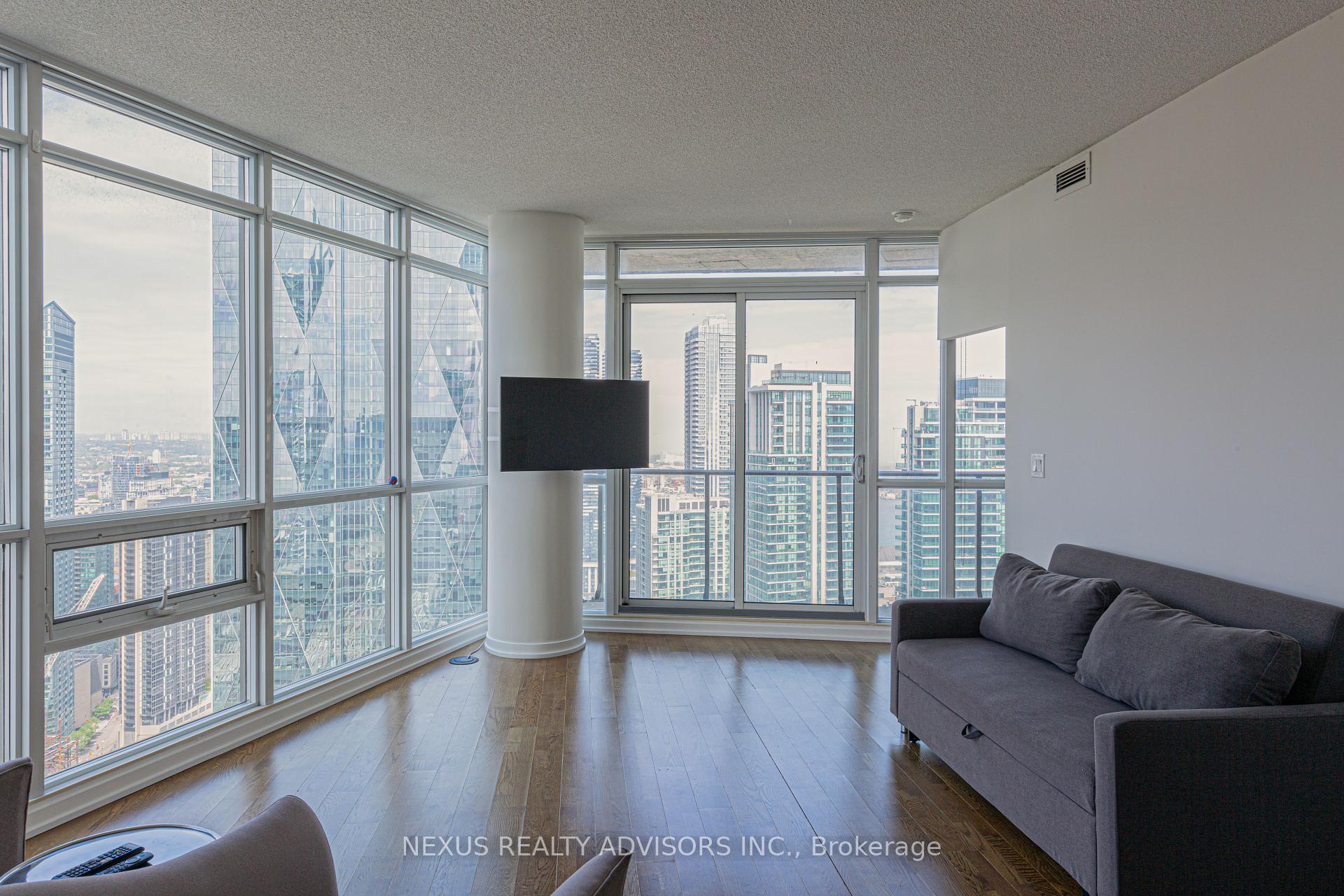 2 Bedrooms Condo at 65 Bremner, Toronto For sale