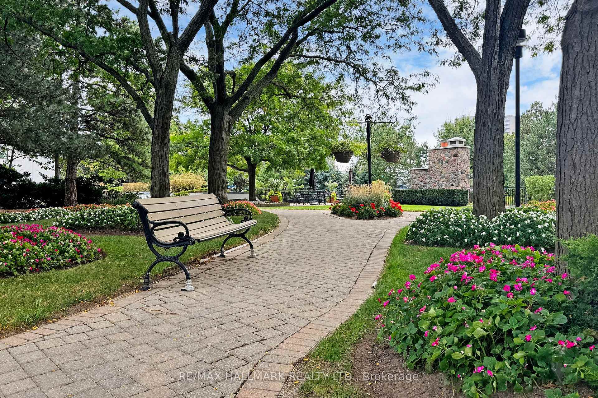 2 Bedrooms Condo at 2350 Bridletowne, Toronto For sale